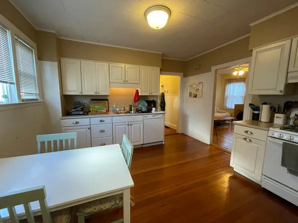 21 College Ave #1, Medford, MA 02155