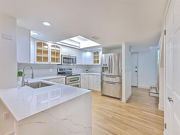 5th image of 1028 APOLLO BEACH BOULEVARD #4