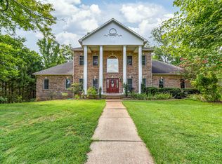140 Center Park Ln, Oak Ridge, TN 37830