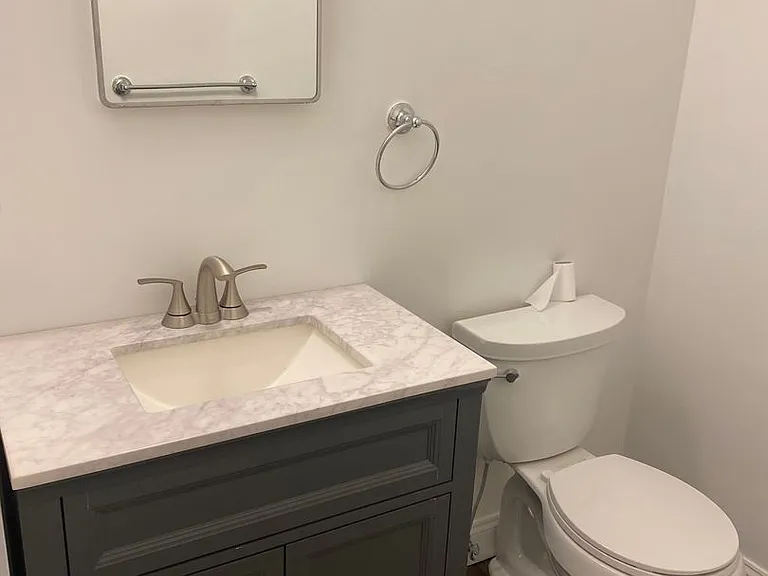 22 Bloomsbury Ave #C — Photo 13
