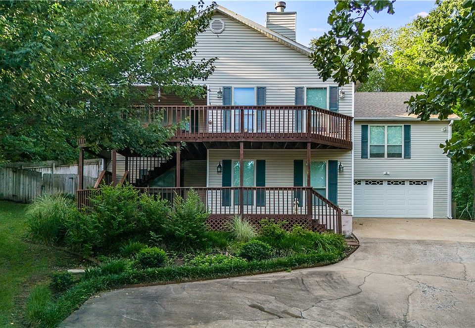 1st image of 21 Castleford Dr