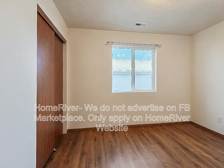 1811 W Maxine Ave — Photo 8