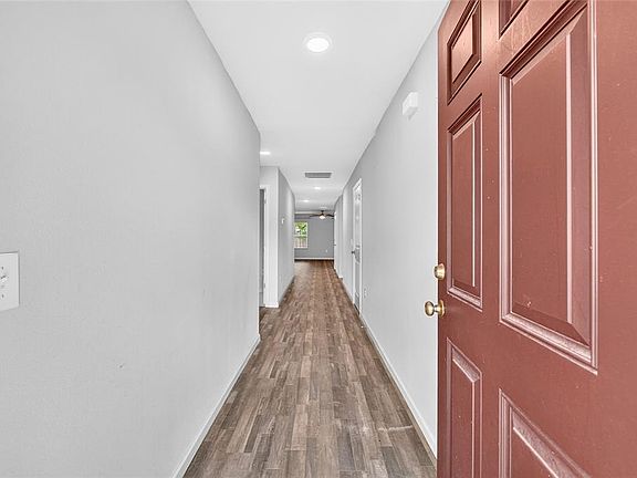 4th image of 20105 NW 247TH STREET