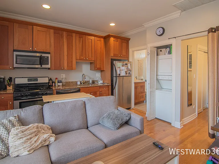 2705 N Mildred Ave #3B — Photo 2