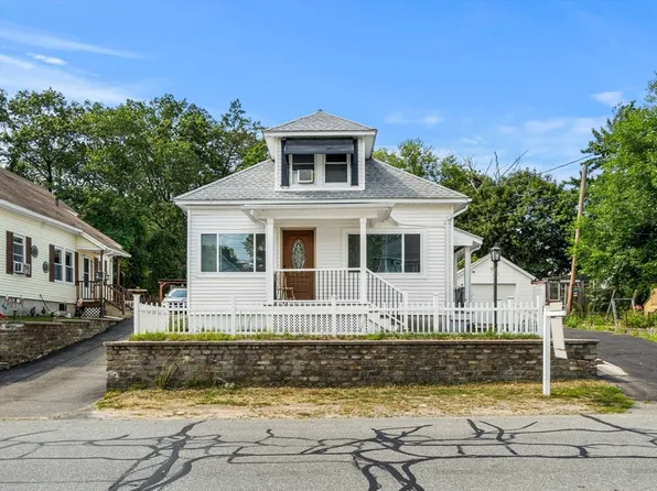 150 E Meadow Rd, Lowell, MA 01854