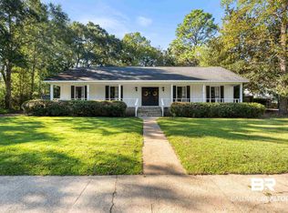6205 Burntwood Dr S, Mobile, AL 36609