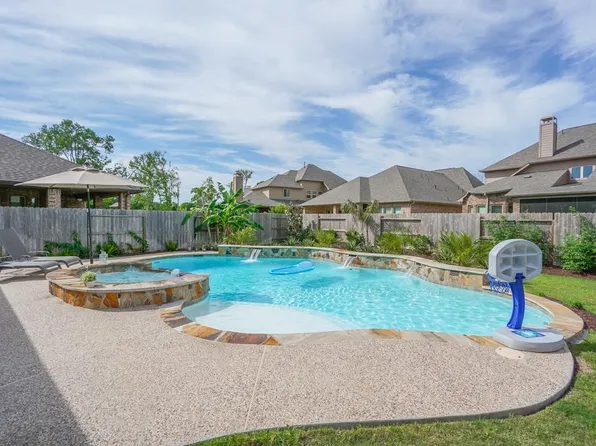 4915 Ava Meadows Ln, Sugar Land, TX 77479