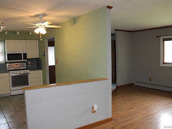 5th image of 92 Lombardy Drive