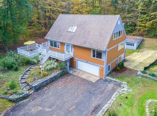 285 Crystal Lake Rd, Middletown, CT 06457