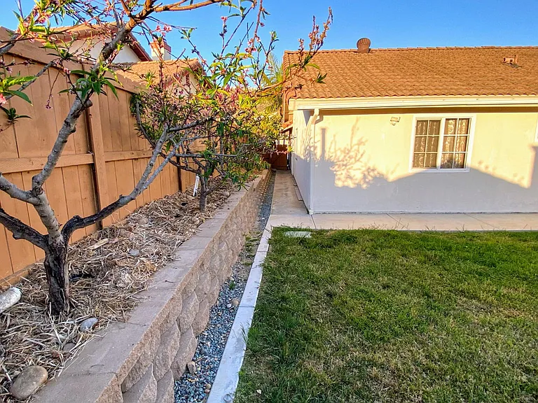 11374 Avenger Rd — Photo 15
