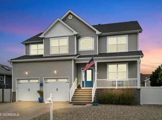 629 Beachwood Ave, Toms River, NJ 08753