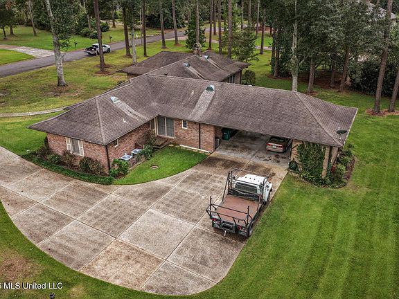 4th image of 1606 Ellen Dr