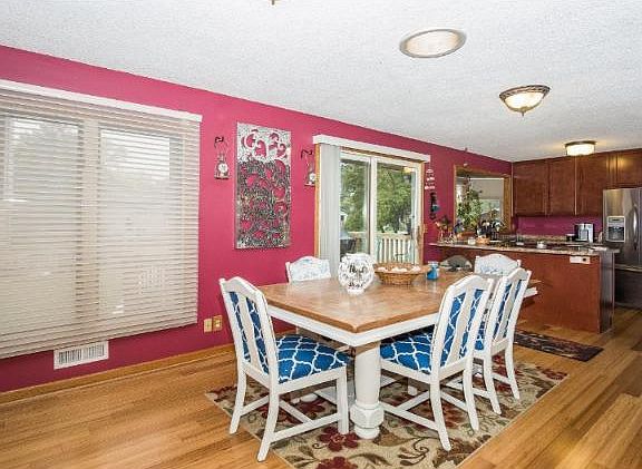 3rd image of 7340 Illies Ave S