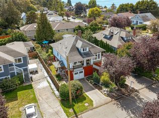 1237 Juno St, Esquimalt, BC V9A5J9