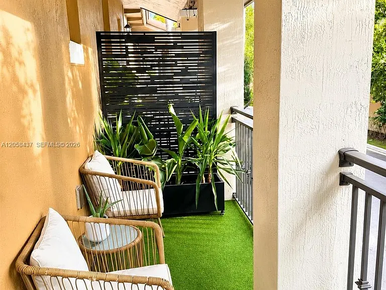 1101 SW 147th Ter #1101 — Photo 21