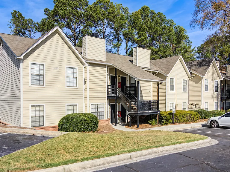Bradford Pointe — Photo 19