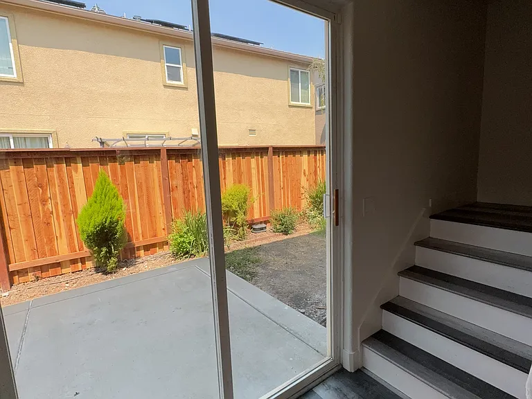 3 Halsey Pl — Photo 5