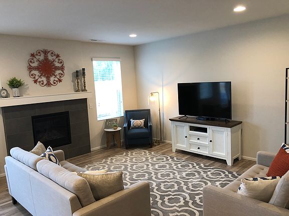 3rd image of 18935 110th Avenue Ct E