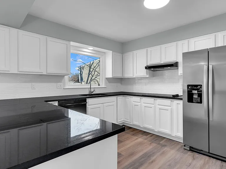 14810 E Castle Dr — Photo 8