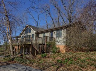 893 Cold Springs Rd, Stuarts Draft, VA 24477