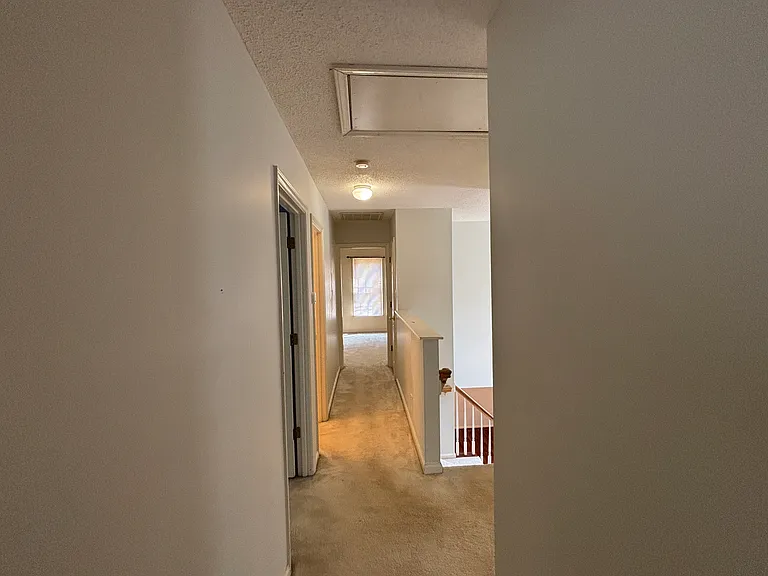 12 Bridgeport Dr — Photo 18