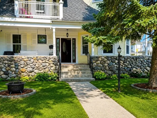 4 Falkland St #1, Brighton, MA 02135