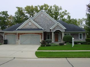 3012 Old Orchard Rd NE, Cedar Rapids, IA 52402