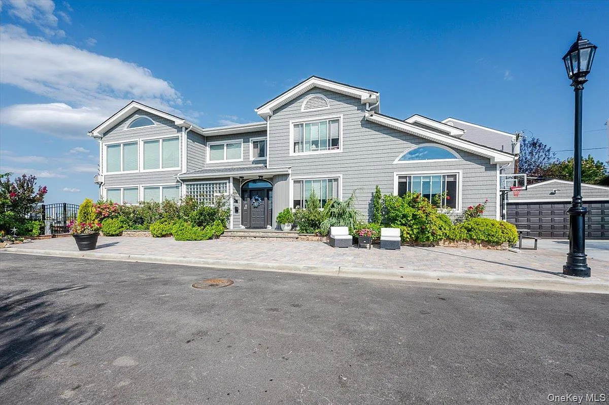 5 bed, 3.0 bath, 5222 sqft, $58,000 — Photo 1