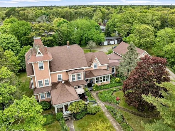 141 Division St, Harwich, MA 02645