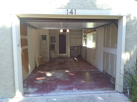 3rd image of 141 W Rincon Ave