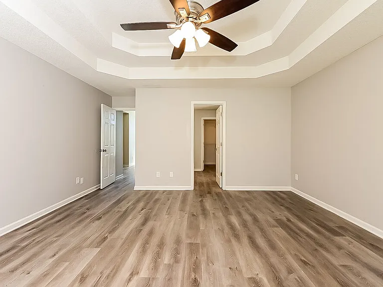 5567 Katherine Village Dr — Photo 9