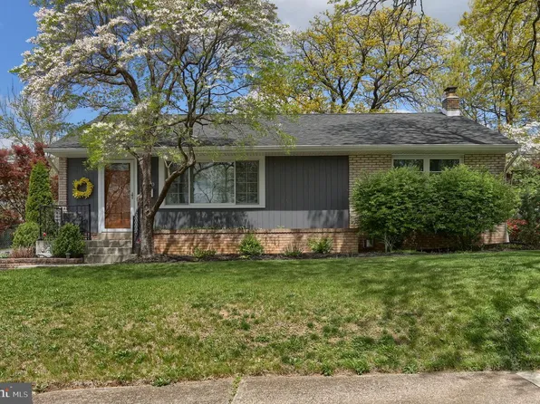 4610 South Rd, Harrisburg, PA 17109