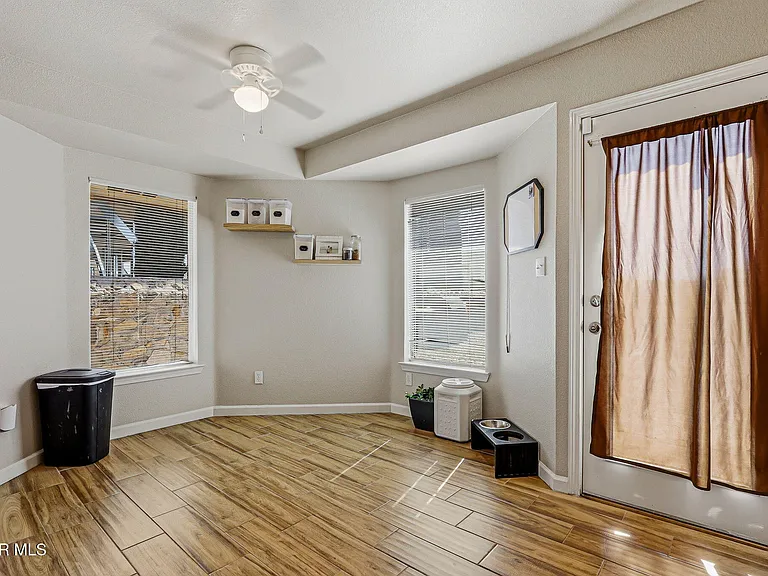 12928 Alfredo Apodaca — Photo 18