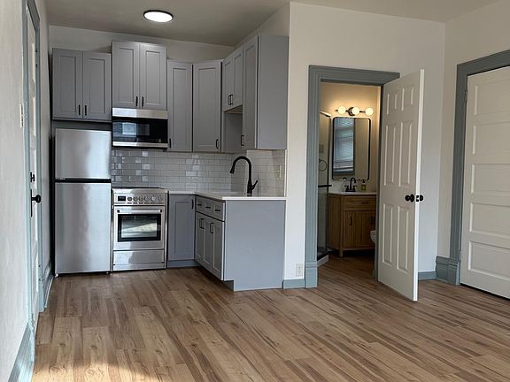 3rd image of 359 Stratford Ave #2F