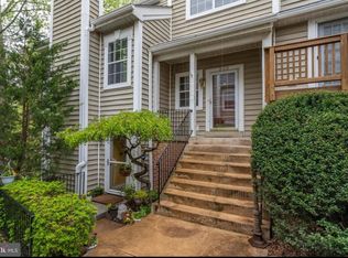 303 Overlook Dr #5, Occoquan, VA 22125