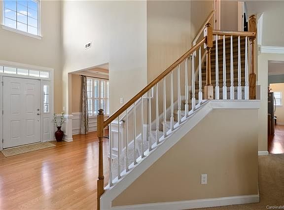 5th image of 6315 Crosshall Pl