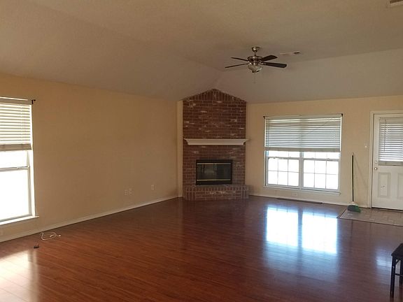 4th image of 1452 Sunny Meadow Dr