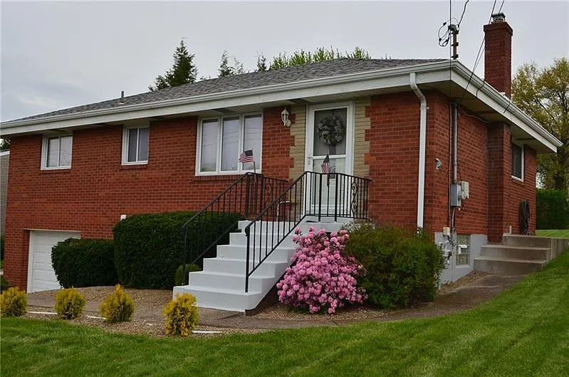 132 Starling Dr photo 1