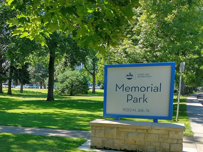 WALKABLE DISTANCE TO MEMORIAL PARK