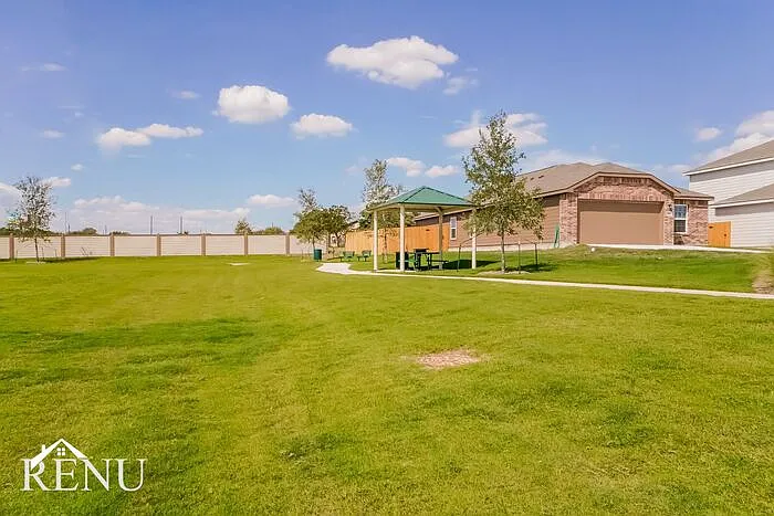 109 Fox Glen Trl — Photo 21