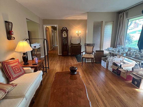 4th image of 3519 Pinellas Ln
