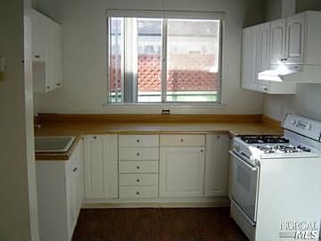 2nd image of 2142 Pedroni St