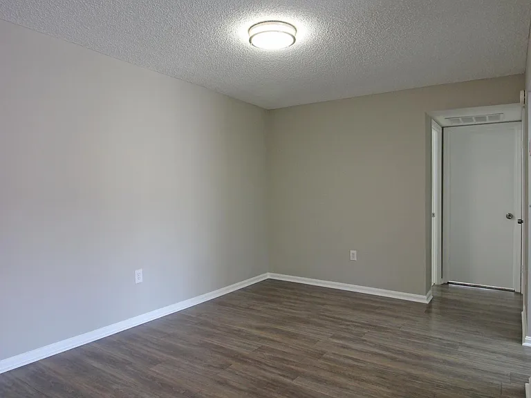 10208 Bushman Dr #421 — Photo 6
