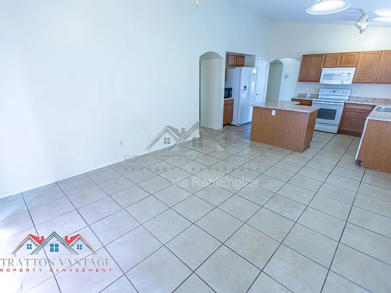 11801 W Paradise Dr — Photo 17