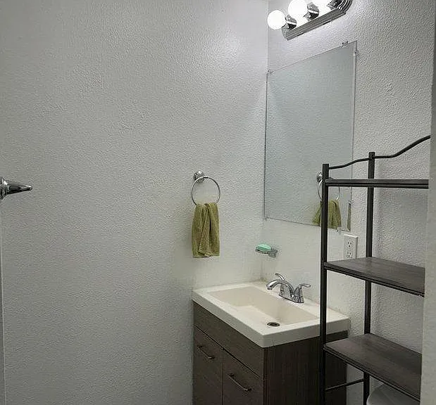 4230 Voltaire St #3 — Photo 23