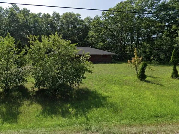 2051 Russell Rd, Muskegon, MI 49445