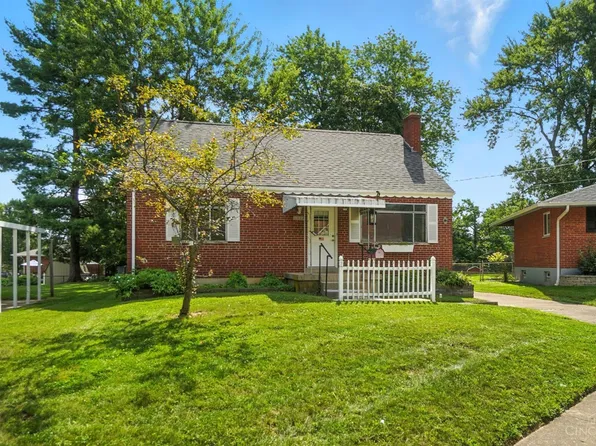 9092 Neil Dr, Cincinnati, OH 45231