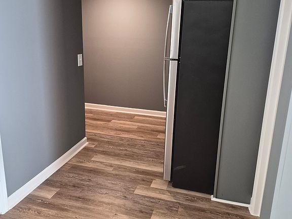 5th image of 214 Crabapple Ln #1