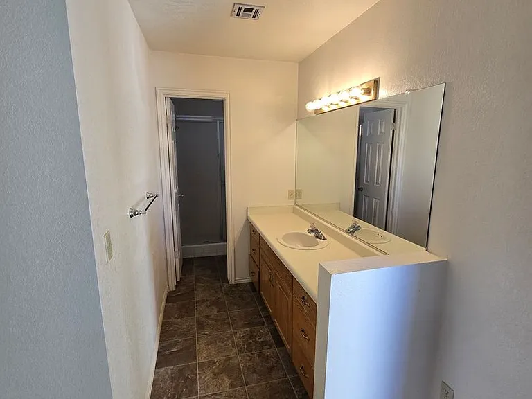 546 N 500 W #5 — Photo 9