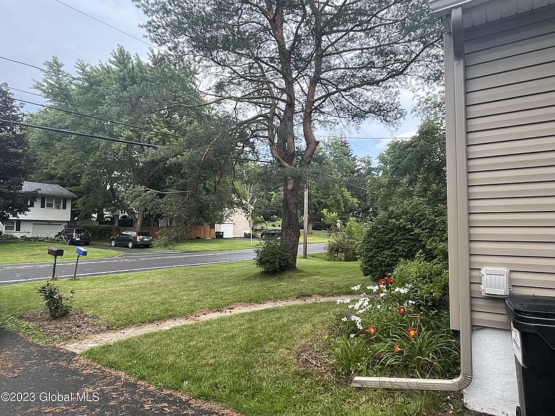 5th image of 3954 Albany Street